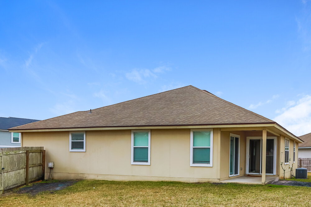 Building Photo - 3074 Zeyno Dr