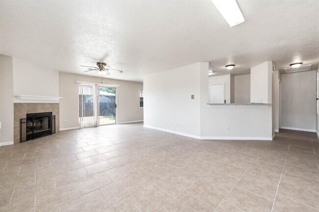 Building Photo - 16103 Purpleridge Ct
