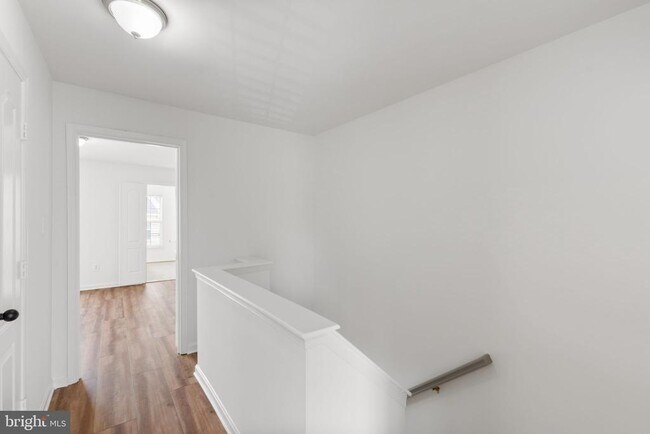 Building Photo - 2372 Woodland Pond Ln