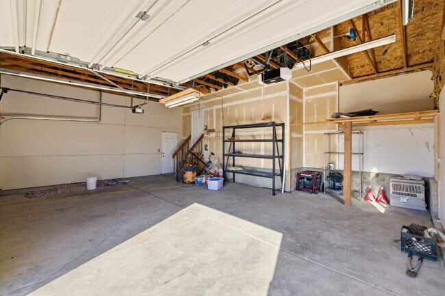 Building Photo - Acreage and Homestead - 3 Bed, 2 Bath Home available in charming quiet neighborhood in Elizabeth ...