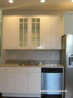 Building Photo - 731 Parker St