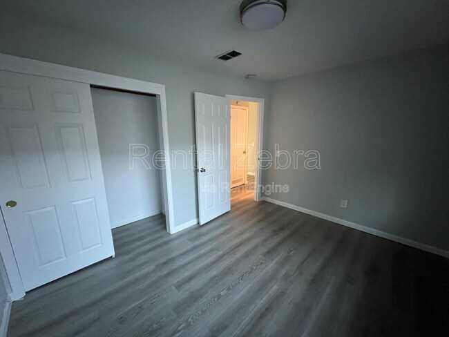 Building Photo - 141 Agua Caliente Rd W