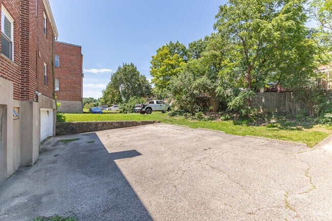 Building Photo - 3148 Werk Rd