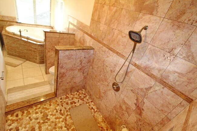 Building Photo - Kula - Furnished 3Bed/2Bath standalone home with Spectacular views