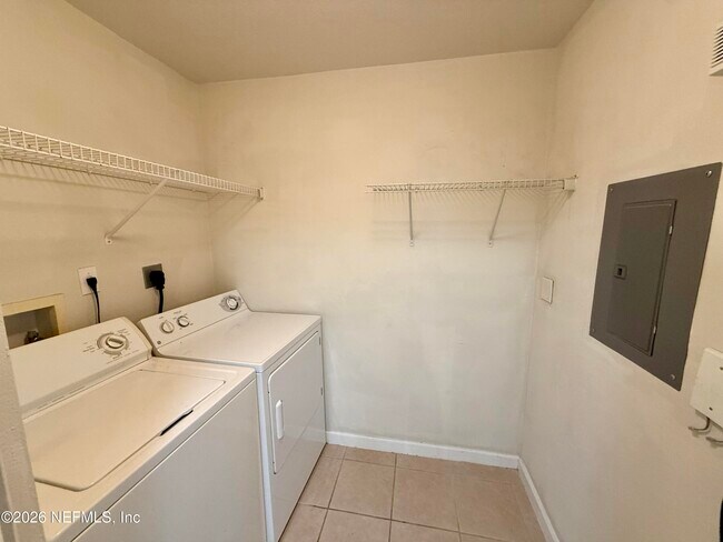 Building Photo - 8550 Touchton Rd