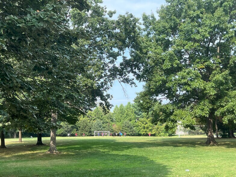 Nearby soccer field - 5 Whitechurch Ct