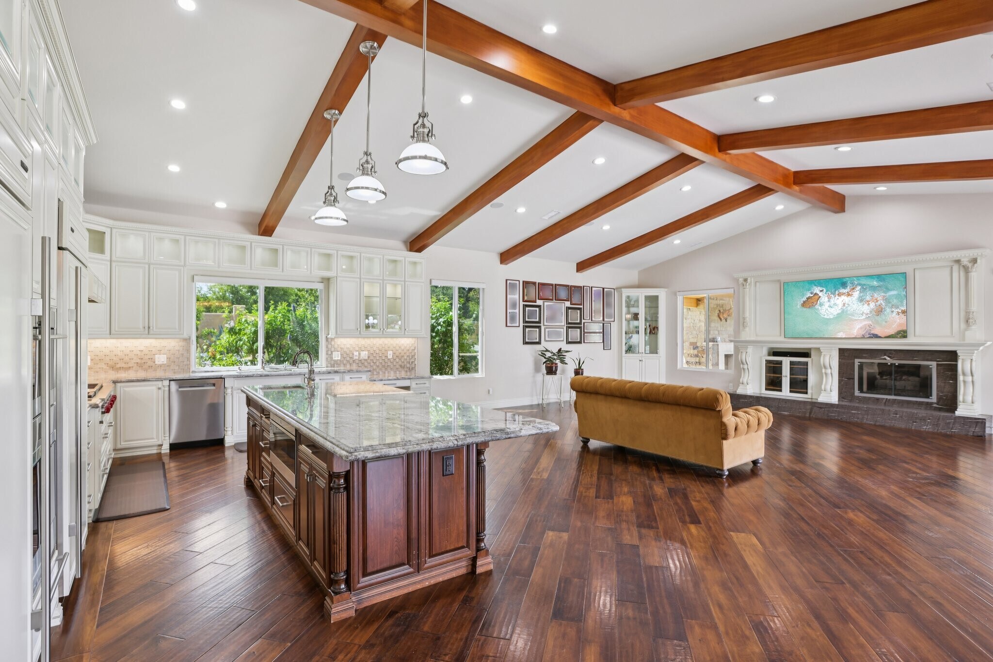 Building Photo - 27048 Triumph Ave