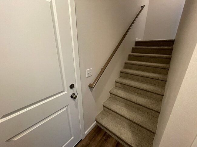 Building Photo - N18