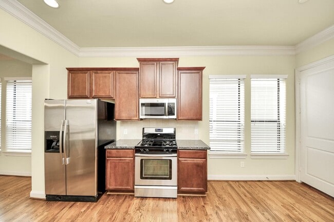 Building Photo - 5617 Kiam St