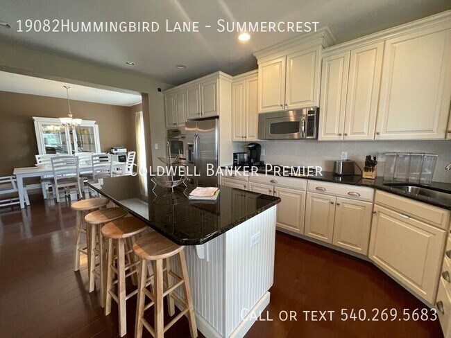 Building Photo - 19082Hummingbird Lane-Summercrest