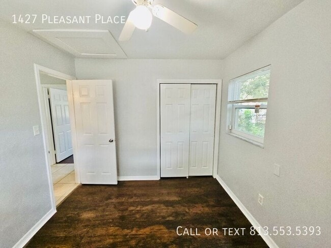 Building Photo - 1427 Pleasant Pl