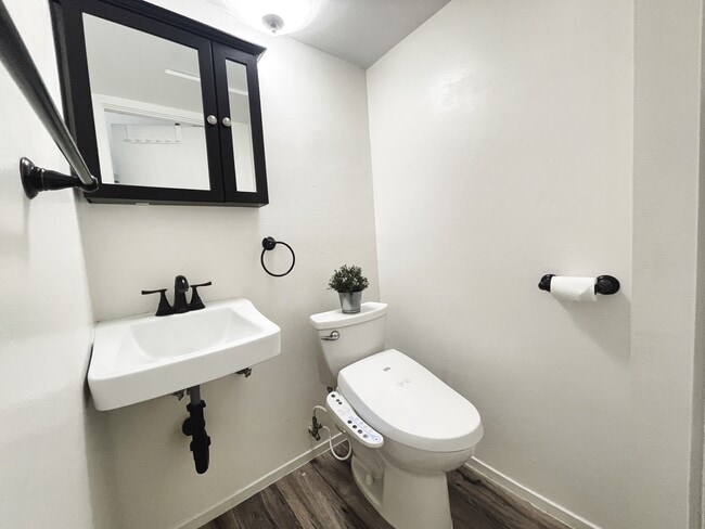 Building Photo - 12750 Centralia St