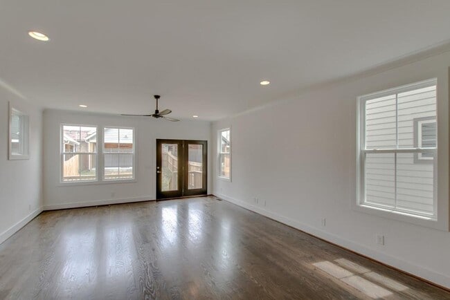 Building Photo - Awesome 4BR/3BA home located in one of Nashville’s hottest neighborhoods — The Nations!