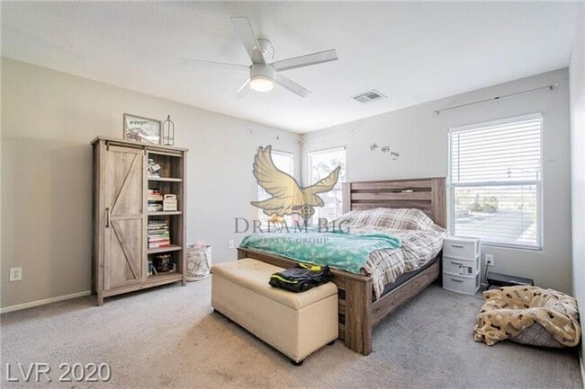 Building Photo - 548 Haunts Walk Ave