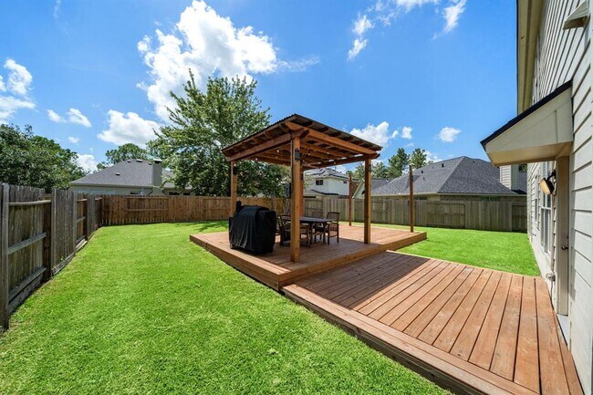 Building Photo - 3607 Chesapeake Ct