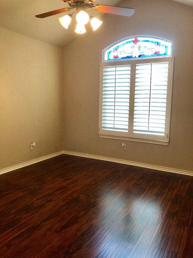 Building Photo - 4 Bedroom | 3 Bath Cooper ISD
