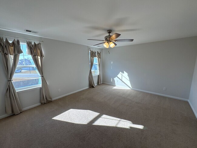 Building Photo - 3 Bed 2.5 Bath Home - Pooler GA