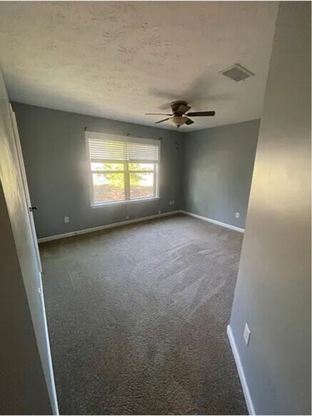 Building Photo - 6080 Townes Way