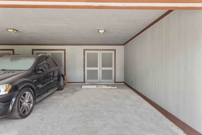 Building Photo - 13329 Polo Club Rd
