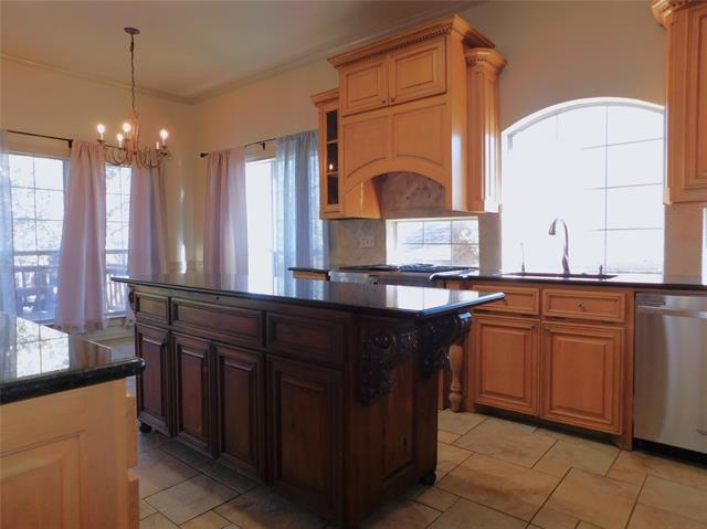 Building Photo - 2765 Fernwood Dr