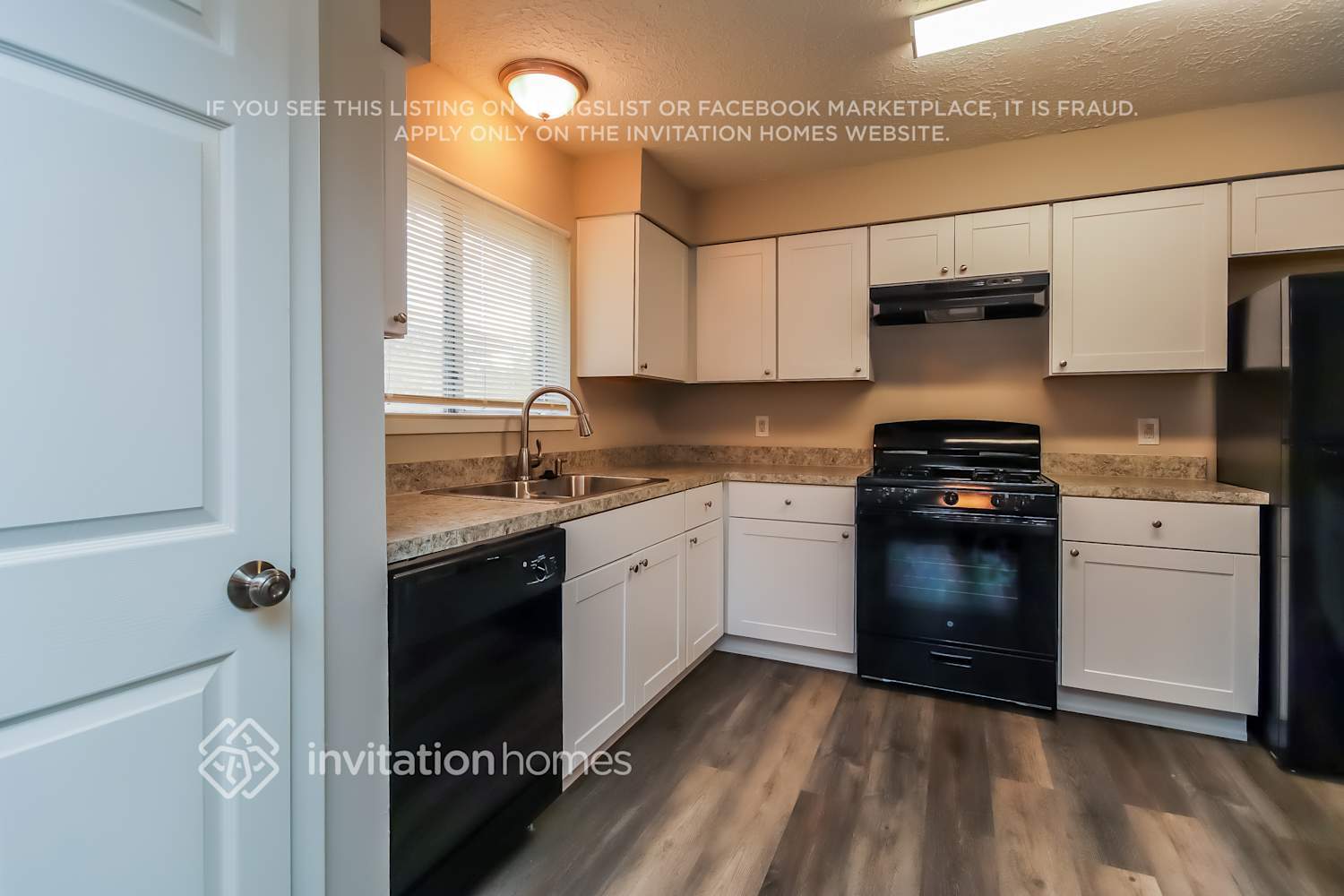 Building Photo - 4126 Pocahontas Dr