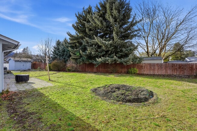 Building Photo - 11721 N Lincoln Ct