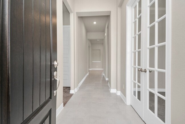 Building Photo - 4710 Austin Landing