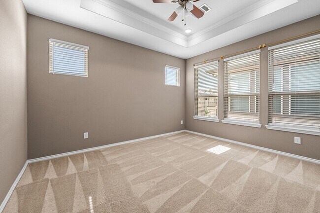 Building Photo - 9312 Bauer Vista Dr
