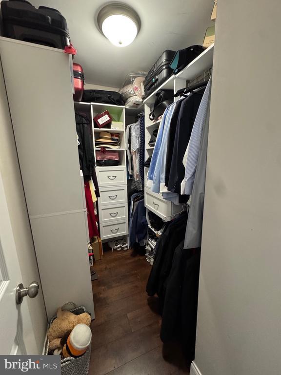 Building Photo - 17 Parkview Way