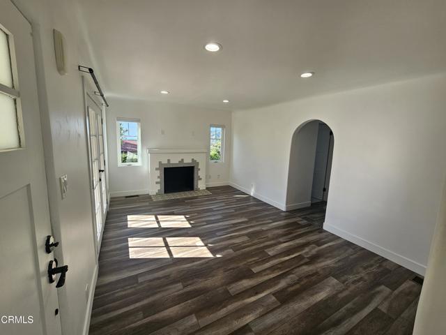 Building Photo - 4731 Briggs Ave