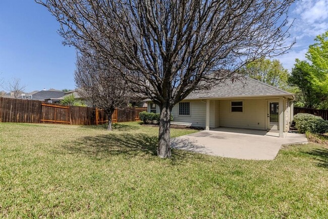 Building Photo - 1621 Westmeadow Trail