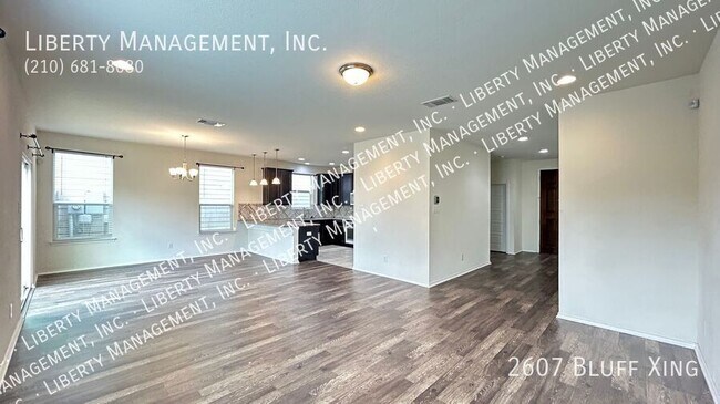 Building Photo - 2607 Bluff Cross