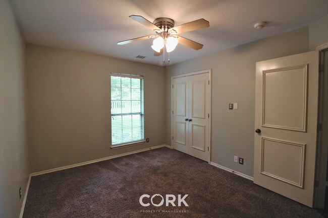 Building Photo - 2808 Stonebrook Rd