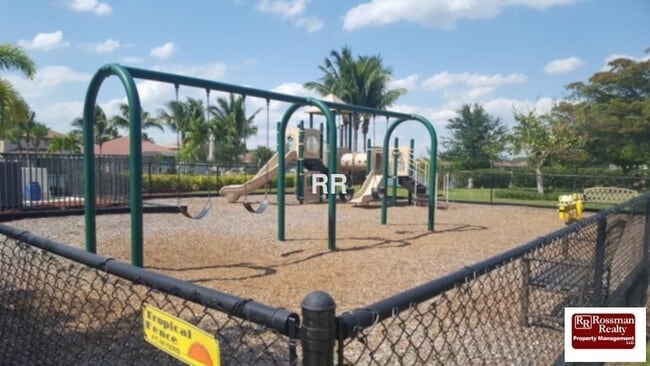 Building Photo - 11294 Red Bluff Ln