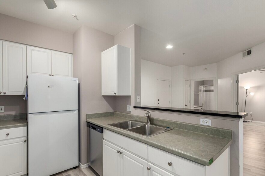 Counters and fridge are updated (not shown) - 1701 E Colter St