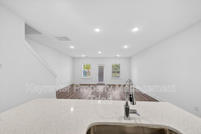 Building Photo - 3611 Bridleton Ridge Trail