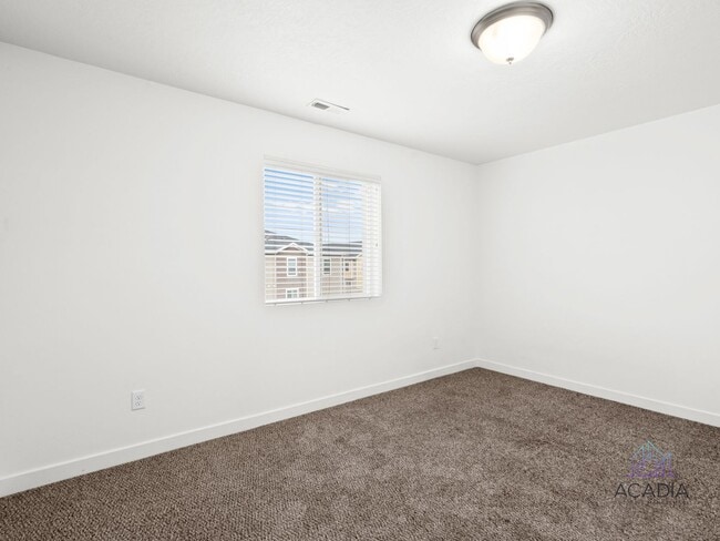 Building Photo - Modern 3BR Apt with Attached Garage & Stunning Mountain Views – Vineyard, UT