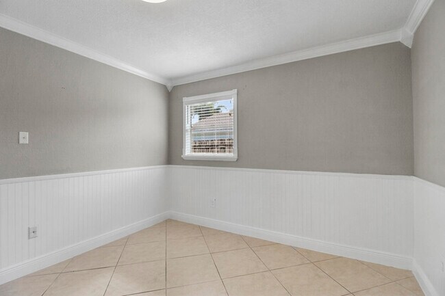 Building Photo - 7870 Blackwood Ln