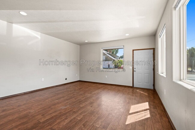 Building Photo - 2019 N Post St