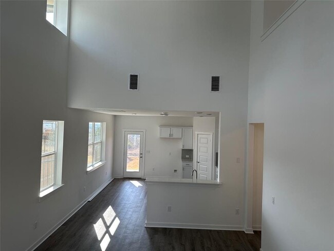 Building Photo - 8011 Linda Michelle Ln