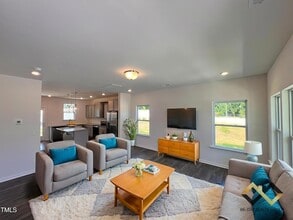 Building Photo - 52 Camel Crazies Pl