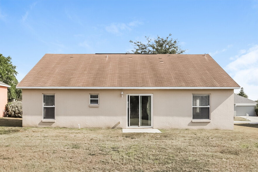Building Photo - 3460 Stoneway Dr