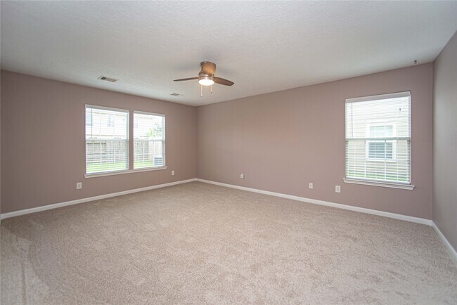 Building Photo - 29314 Legends Bluff Dr
