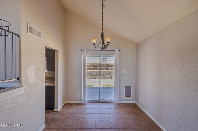 Building Photo - 5717 Saplinas Rd