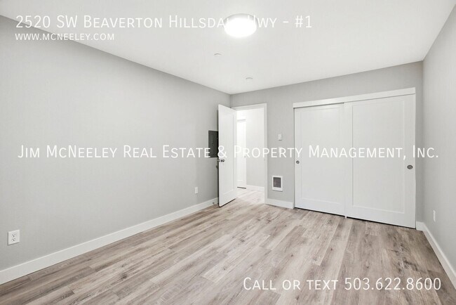 Building Photo - 2520 SW Beaverton Hillsdale Hwy