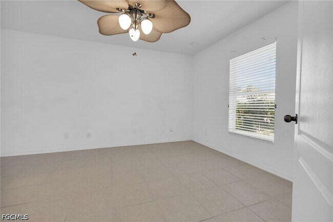 Building Photo - 2610 40th St W