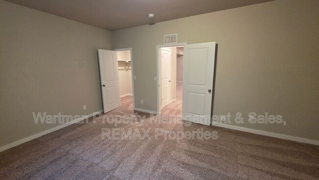 Building Photo - 9638 Vistas Park Dr