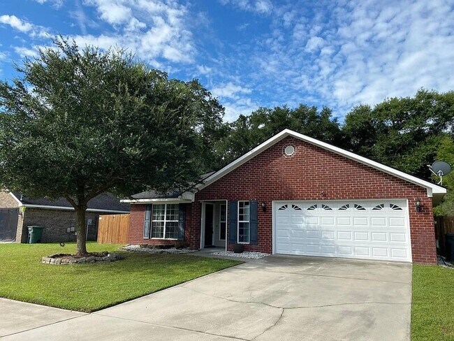 Building Photo - 231 Augusta Way