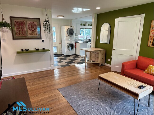 Building Photo - 1516 London Cir