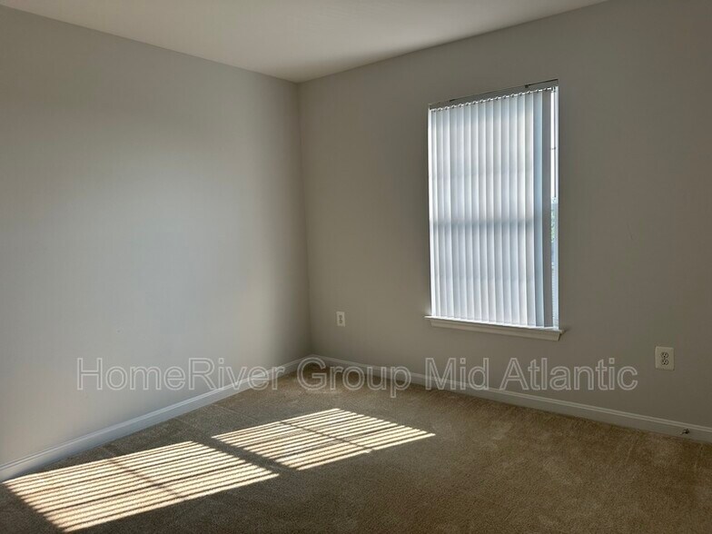 Building Photo - 15815 Meherrin Way
